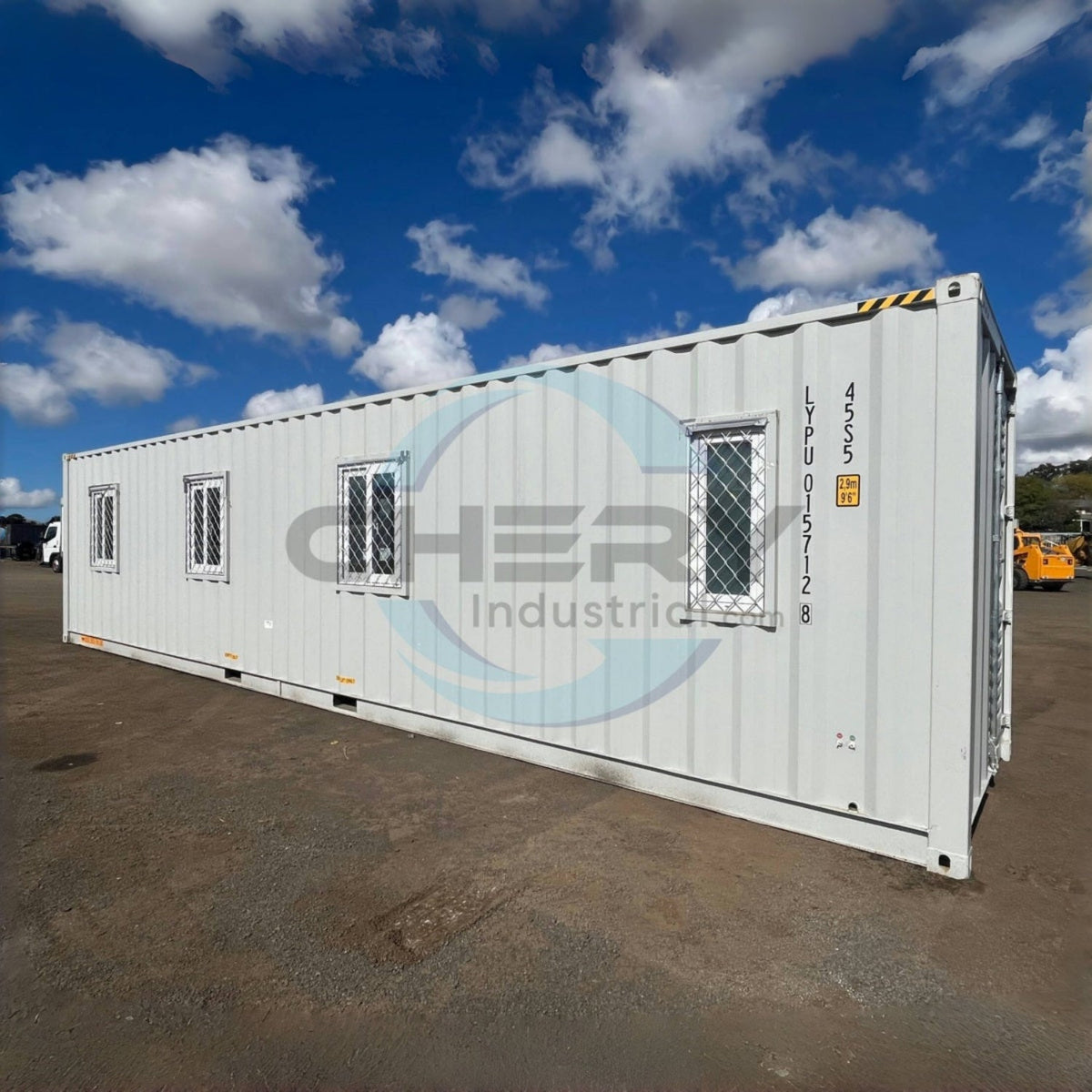 [CLEARANCE] 40ft Container House with 1 Bathroom