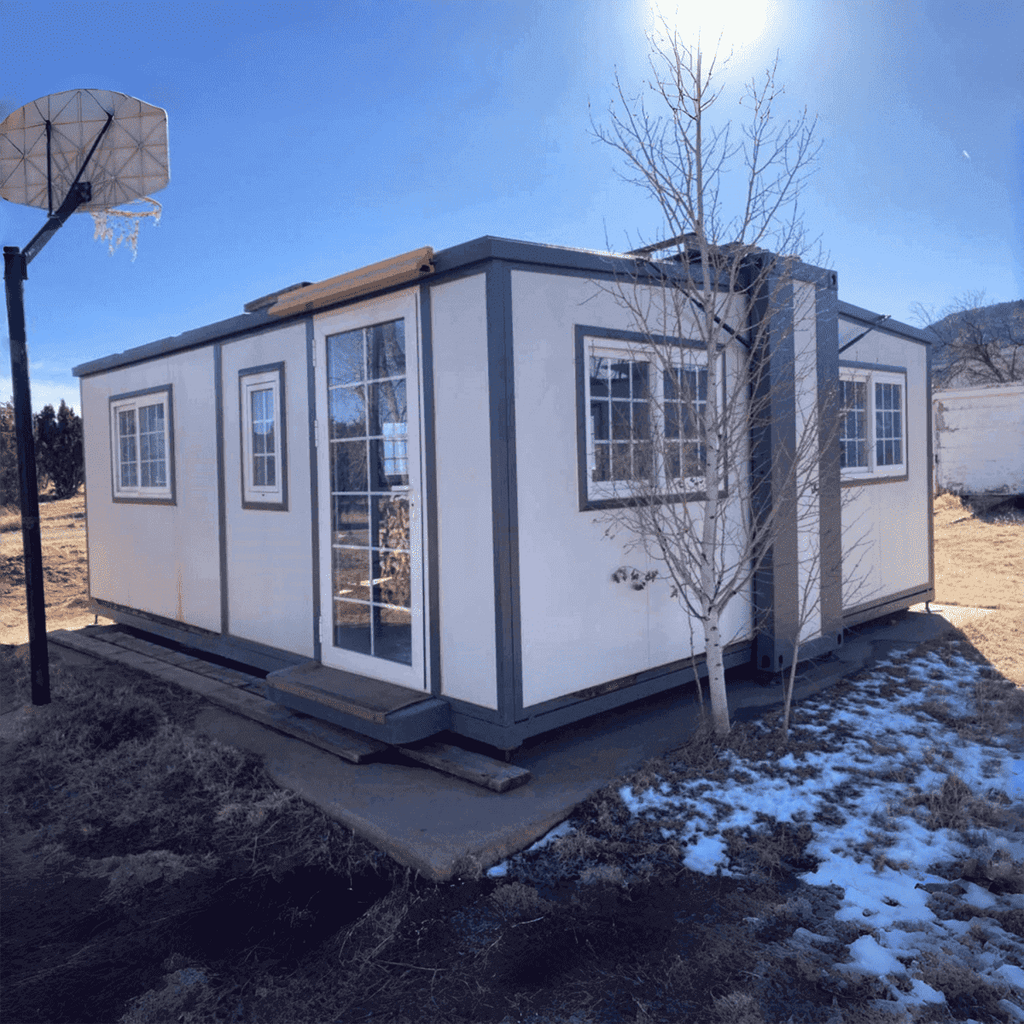 [CLEARANCE] Mobile Expandable Prefab House 16½ft x 20ft